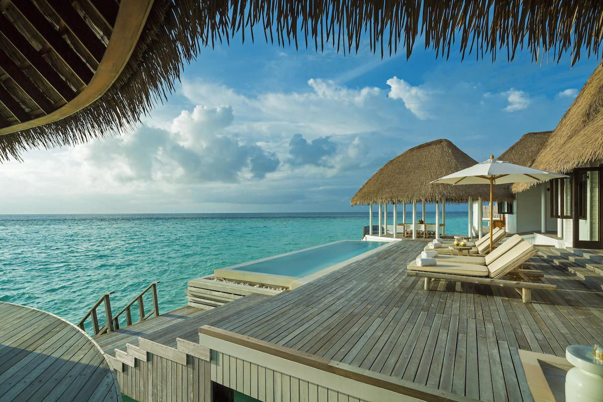 COMO Maalifushi piscine et acces direct a la mer