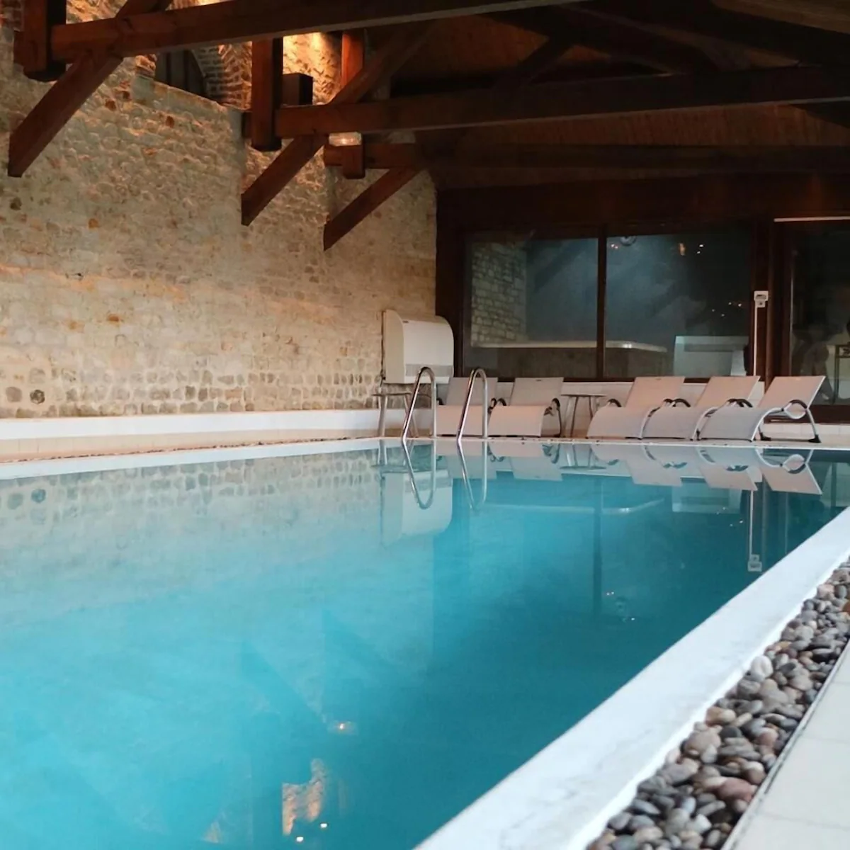 Domaine de Barive avec sauna et bain a remous