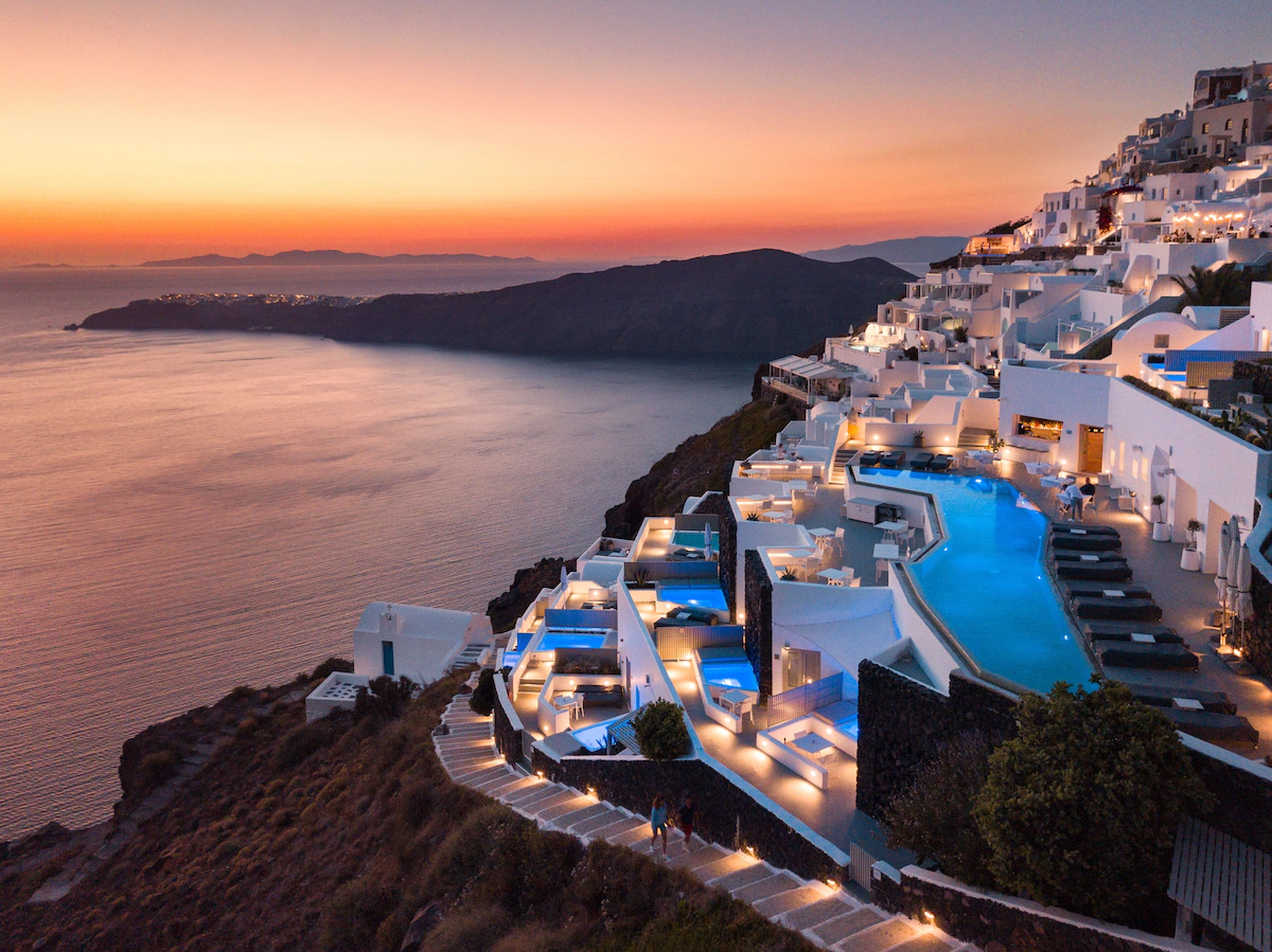 Grace Hotel Santorini avec piscine privée et coucher de soleil garanti