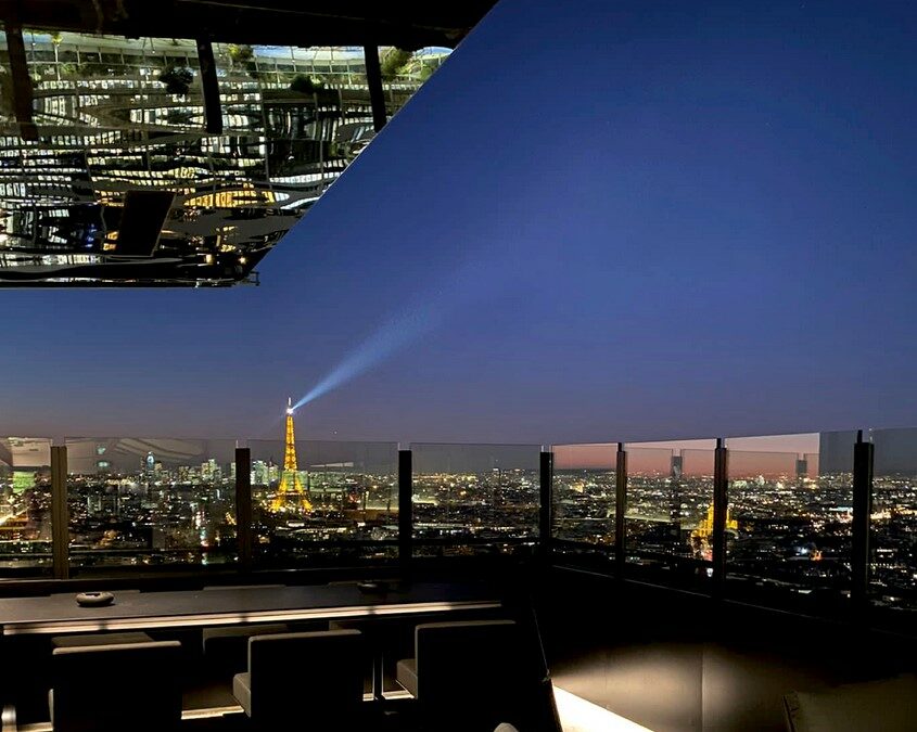 sky bar paris rooftop vue tour eiffel