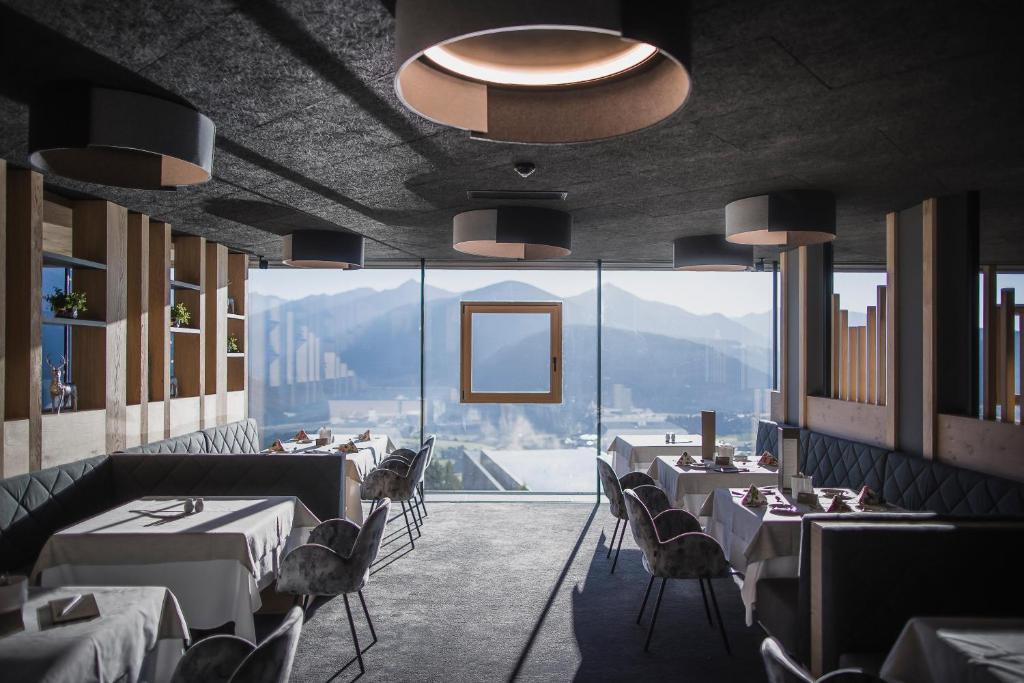 Vue panoramique depuis la terrasse de l'Hôtel Hubertus